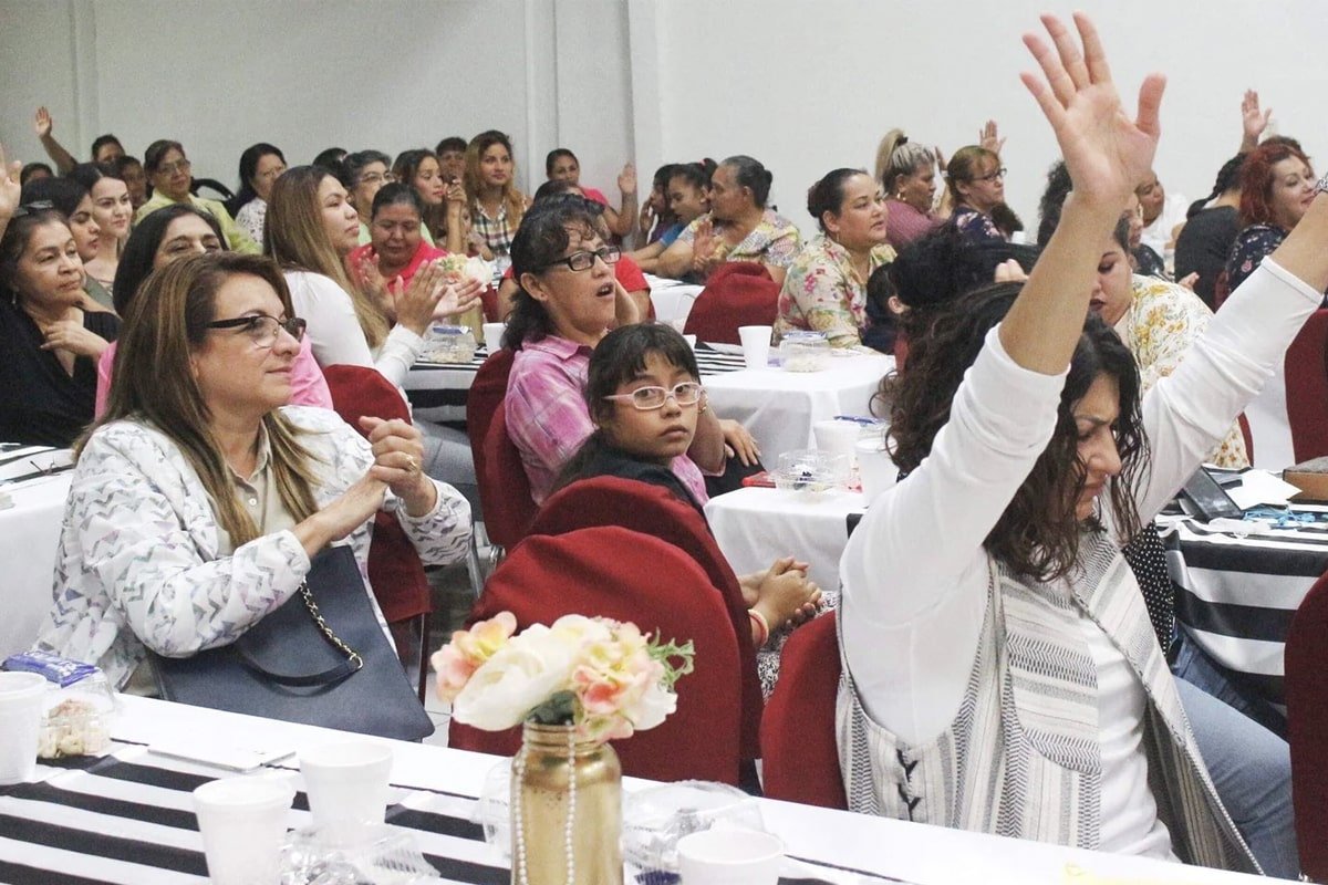 mujeres01-min