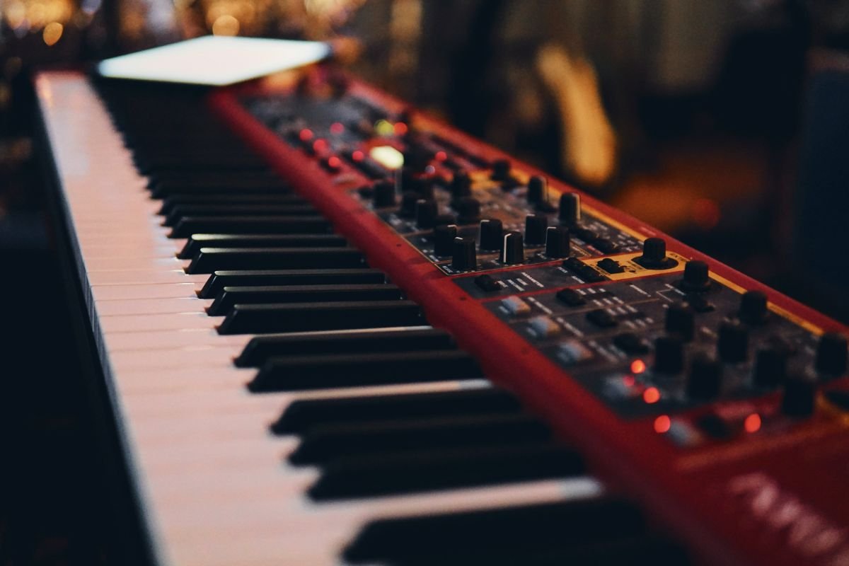 joshua-humpfer-Vo0CY_RIcE0-unsplash (1)